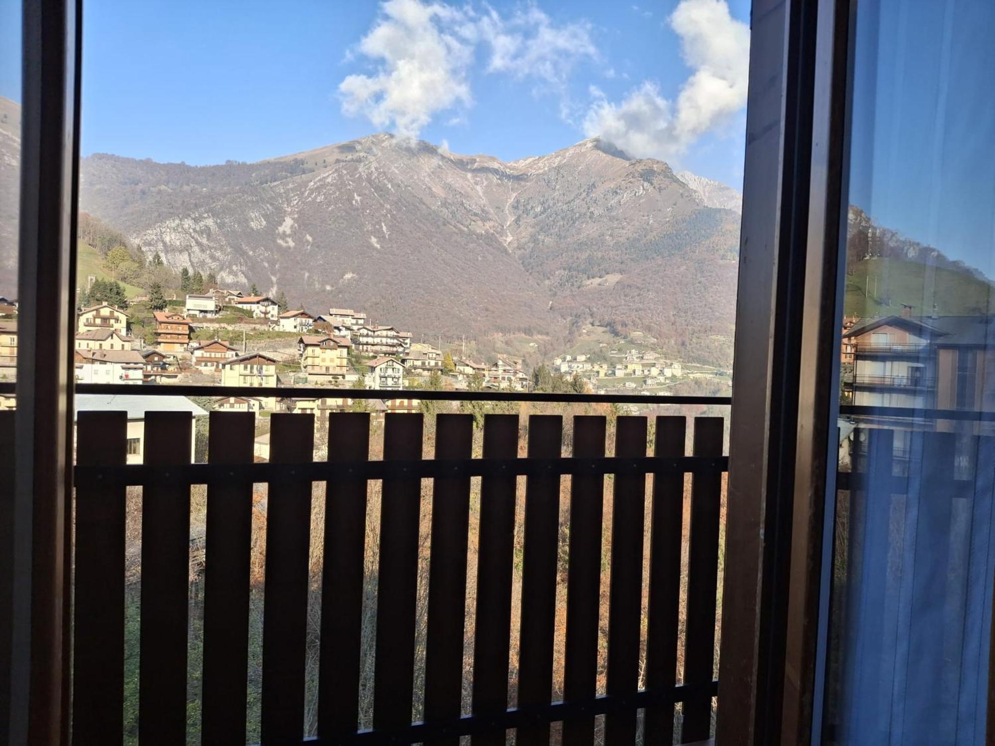 Donizetti Apartment Di Manenti Andrea Oltre il Colle Luaran gambar